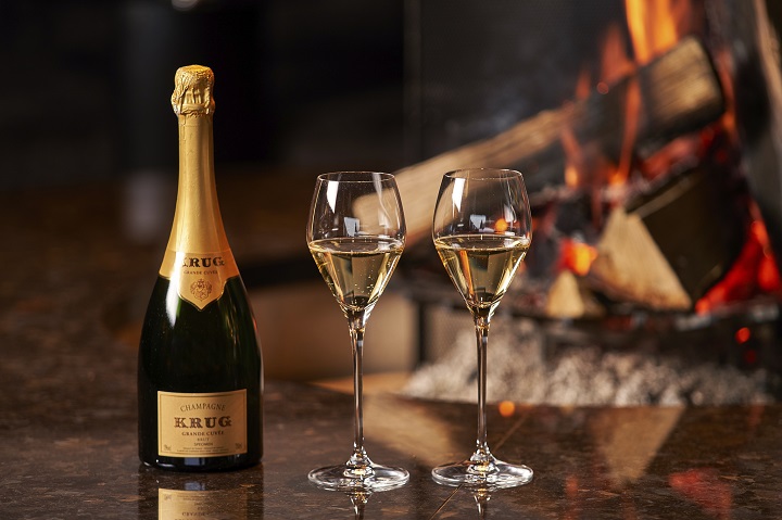 1泊36万円 世界最高峰のシャンパン飲み放題 食事付きの箱根贅沢旅プラン Barのようなホテルで非日常を味わう Skyward スカイワードプラス