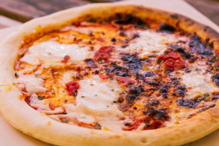 プロ顔負けのピザを自宅やキャンプで焼ける本格ピザ窯「ボーノ」が登場